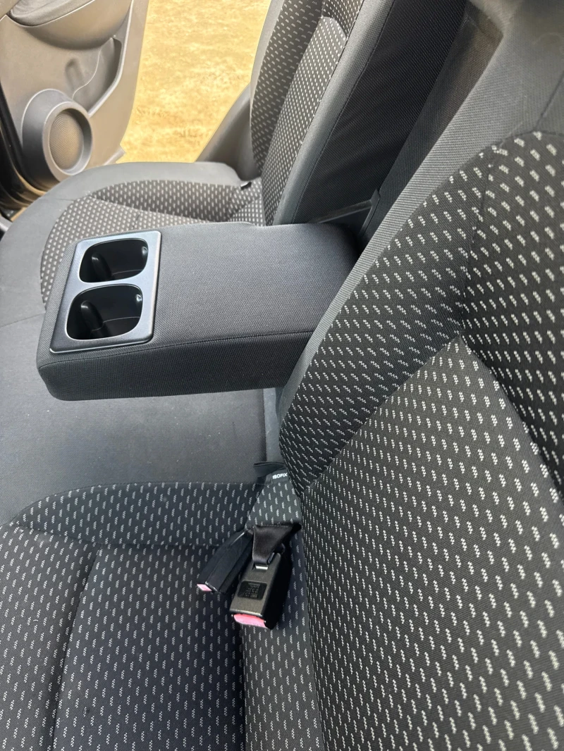 Nissan Qashqai, снимка 8 - Автомобили и джипове - 52977477