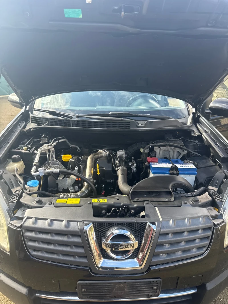 Nissan Qashqai, снимка 6 - Автомобили и джипове - 52977477