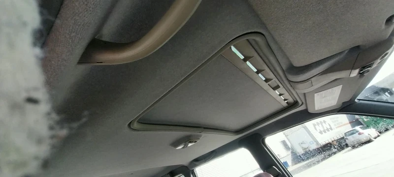 Nissan Terrano 2.4 Benzin klima 4х4 TOP!, снимка 7 - Автомобили и джипове - 53593168