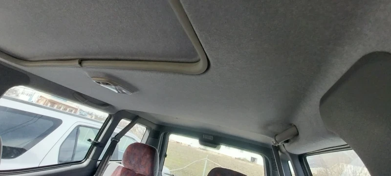 Nissan Terrano 2.4 Benzin klima 4х4 TOP!, снимка 15 - Автомобили и джипове - 53593168