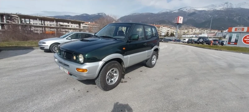 Nissan Terrano 2.4 Benzin klima 4х4 TOP!, снимка 3 - Автомобили и джипове - 53593168