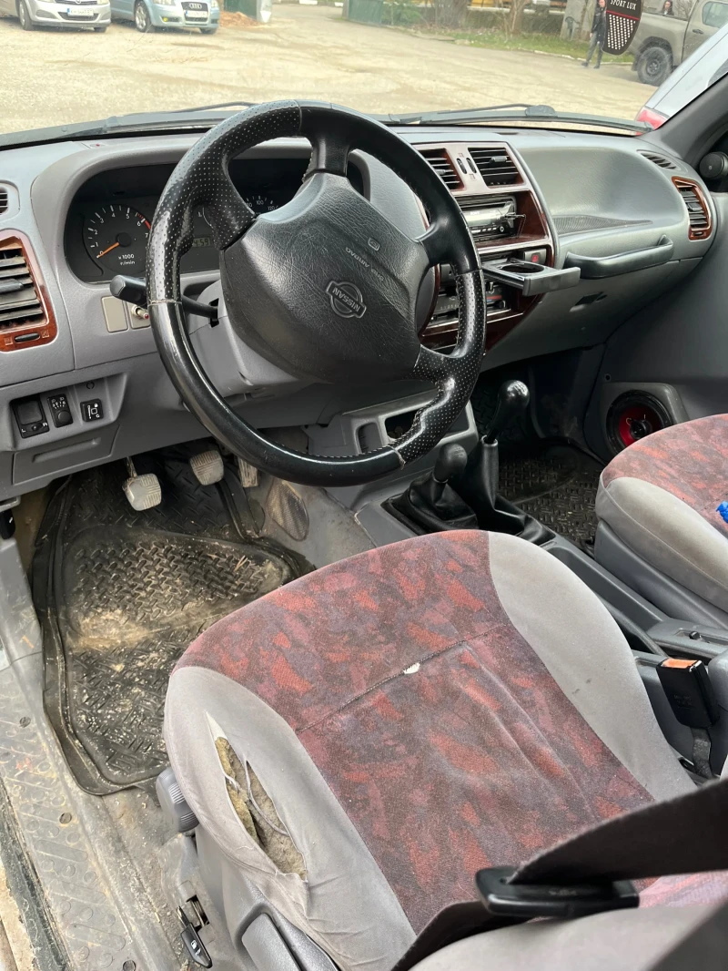 Nissan Terrano, снимка 5 - Автомобили и джипове - 53595983