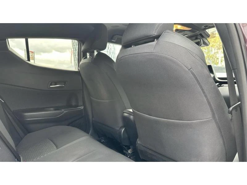 Toyota C-HR  2.0 HSD DESIGN - изображение 6