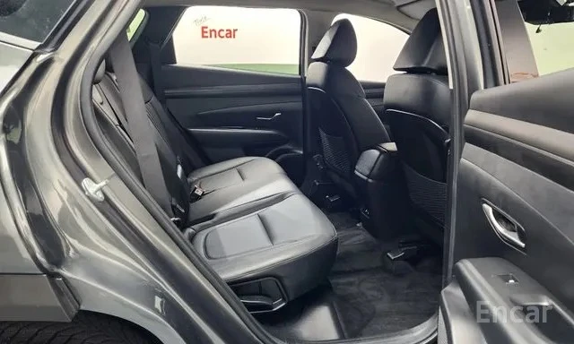 Hyundai Tucson, снимка 9 - Автомобили и джипове - 54811720