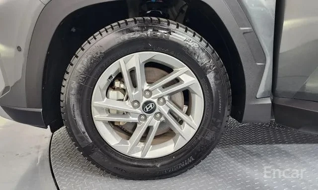 Hyundai Tucson, снимка 4 - Автомобили и джипове - 54811720