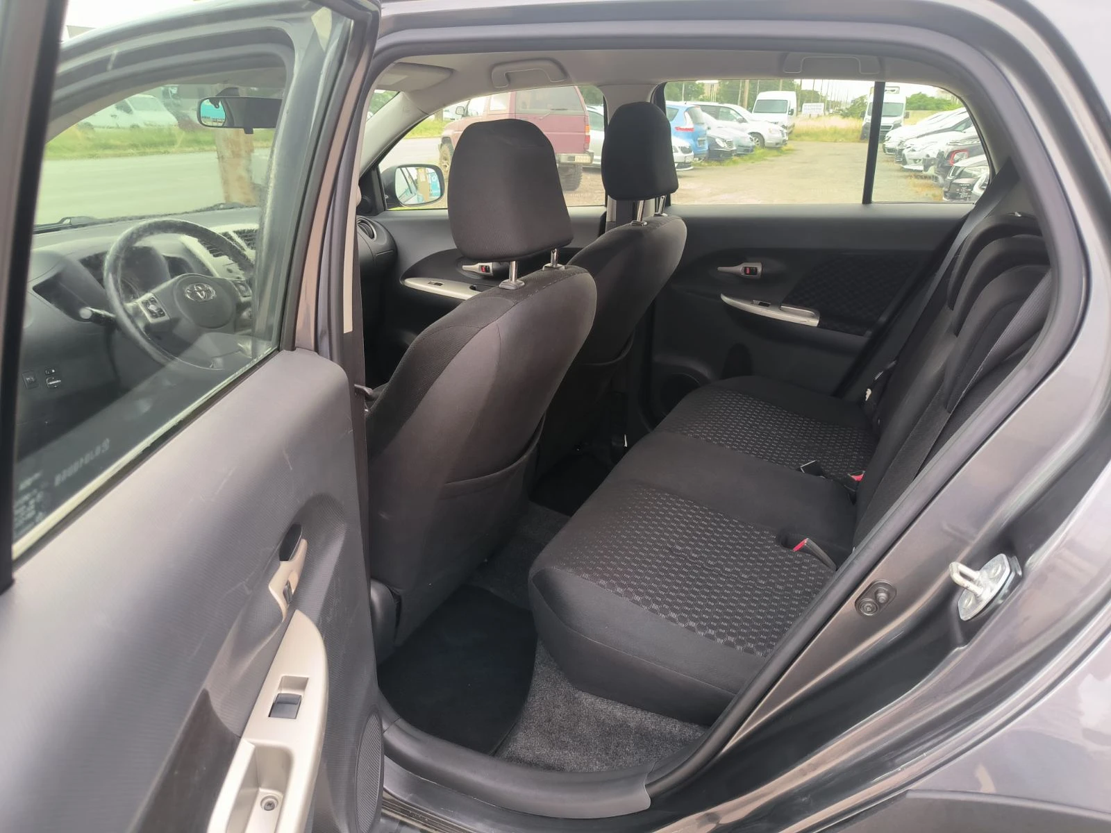 Toyota Urban Cruiser 1.4d-4x4-Euro-4-6sk. | Mobile.bg � ����������� 16