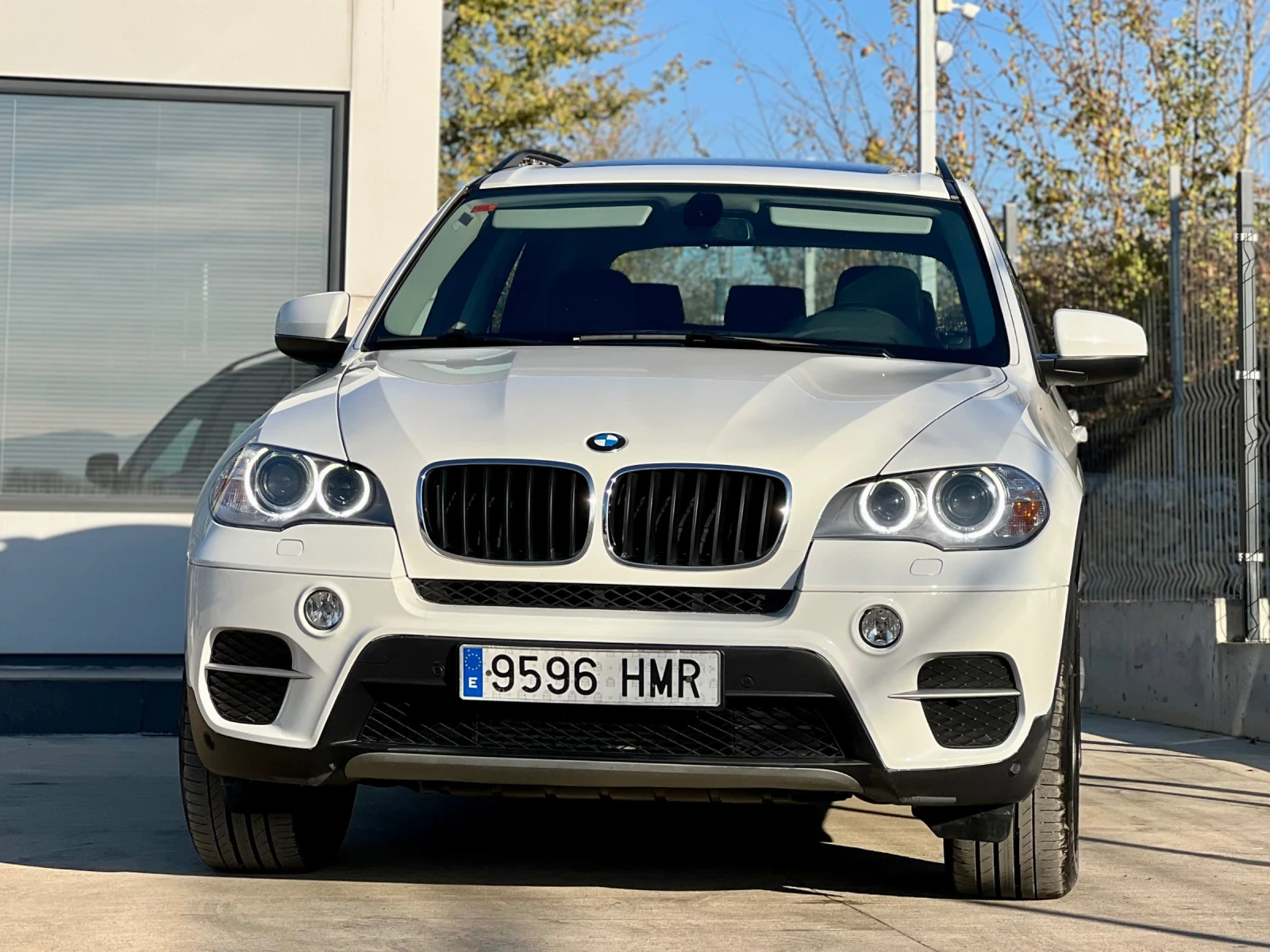 BMW X5 * SPORT* 3.0d-XDRIVE* ПАНОРАМА/СТЪКЛЕН ТАВАН*  - изображение 2