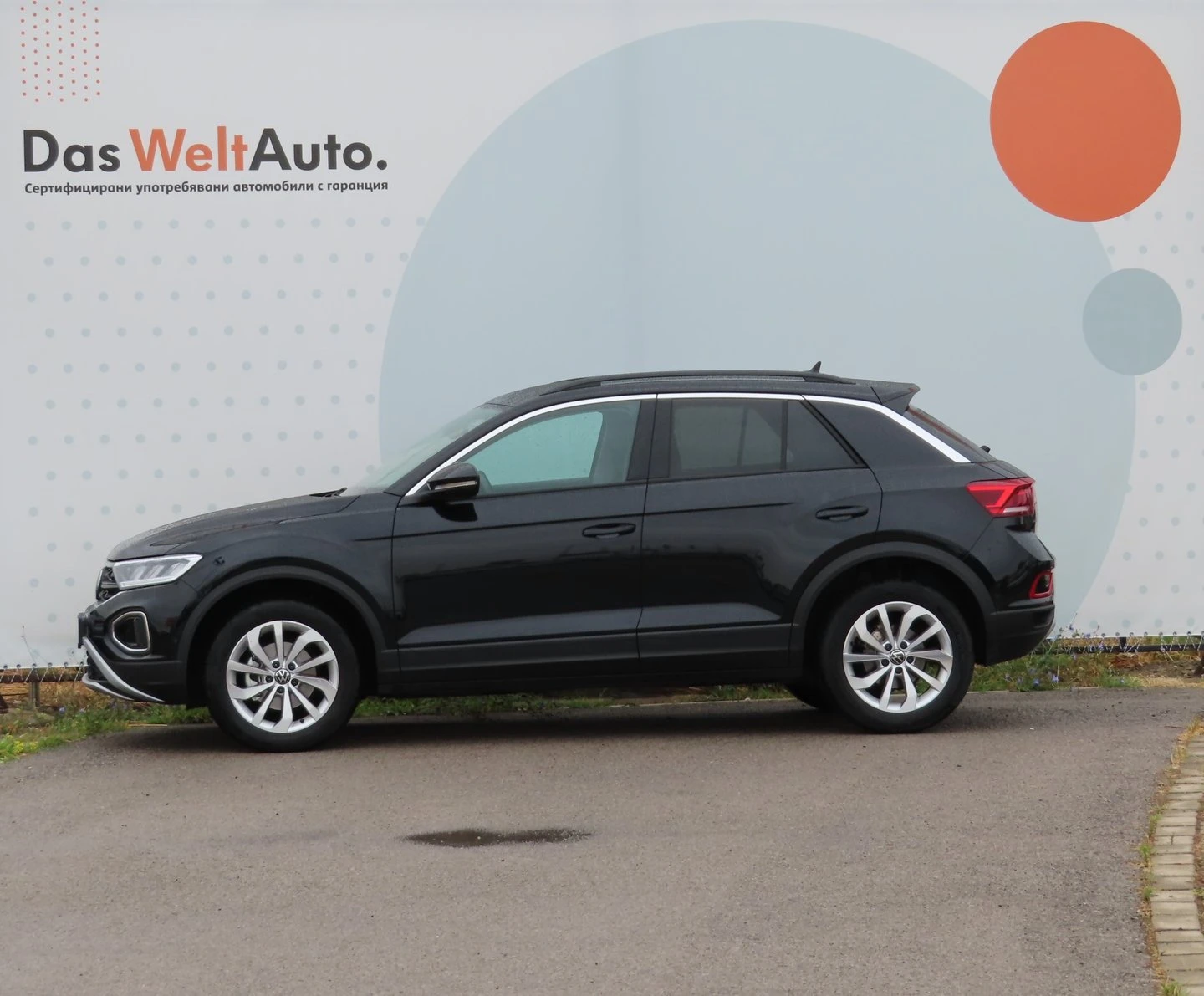 VW T-Roc VW T- Roc Life Plus 2.0 TDI SCR - изображение 2