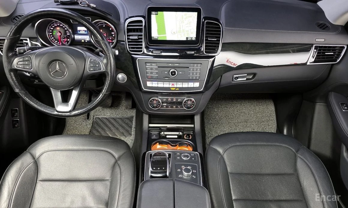 Mercedes-Benz GLS 400  - изображение 7