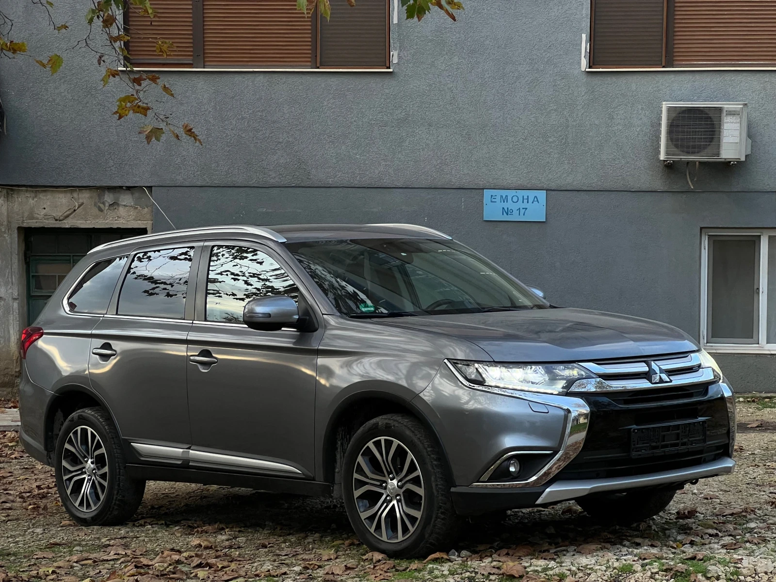 Mitsubishi Outlander  - изображение 2