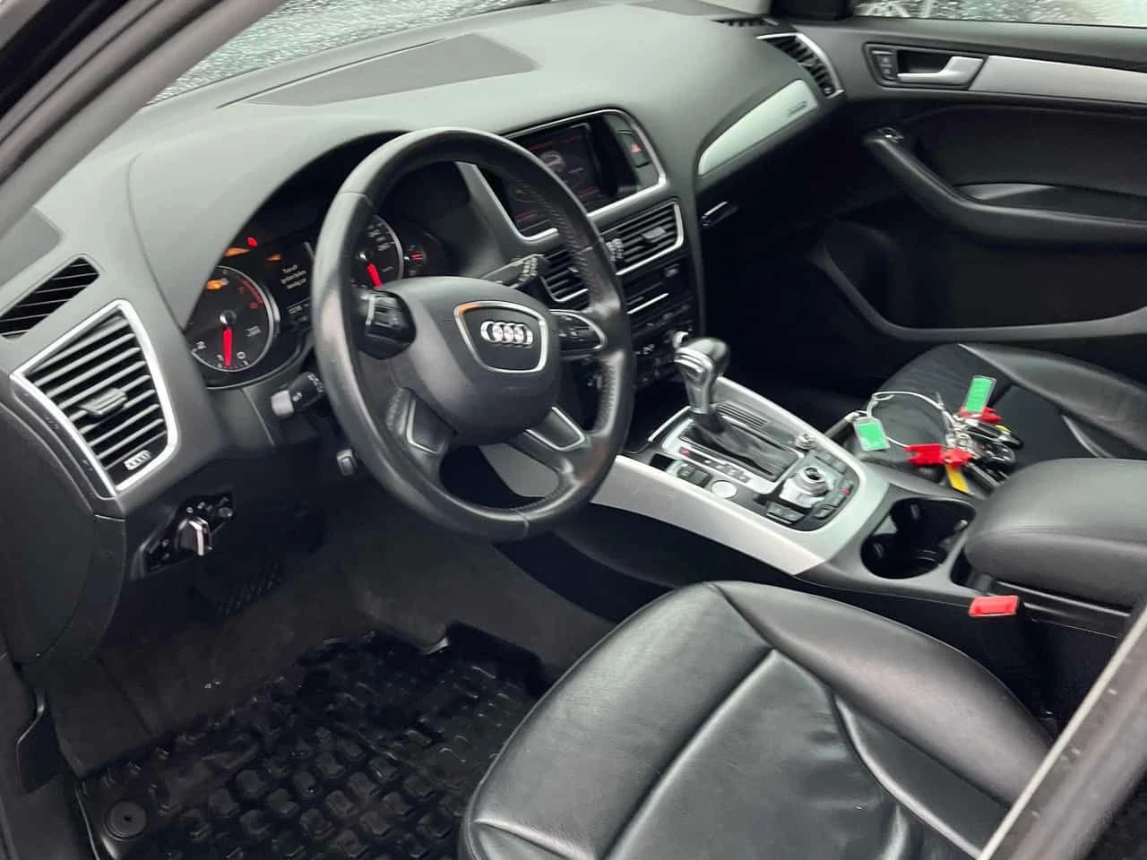 Audi Q5 * 2.0T Technik * CARFAX * ПАНО * KEYLESS * ПОДГРЕВ - изображение 5