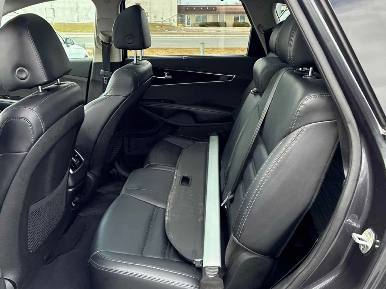 Kia Sorento EX  CARFAX, снимка 8 - Автомобили и джипове - 54137930