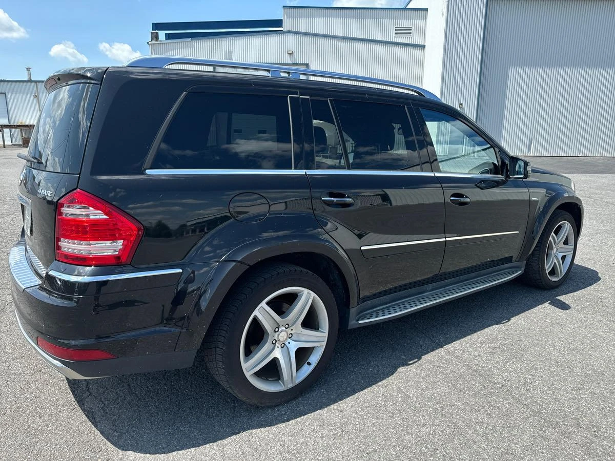 Mercedes-Benz GL 550 AMG* ФУЛ* TV* Harman* Обдухване* , снимка 2 - Автомобили и джипове - 54158533