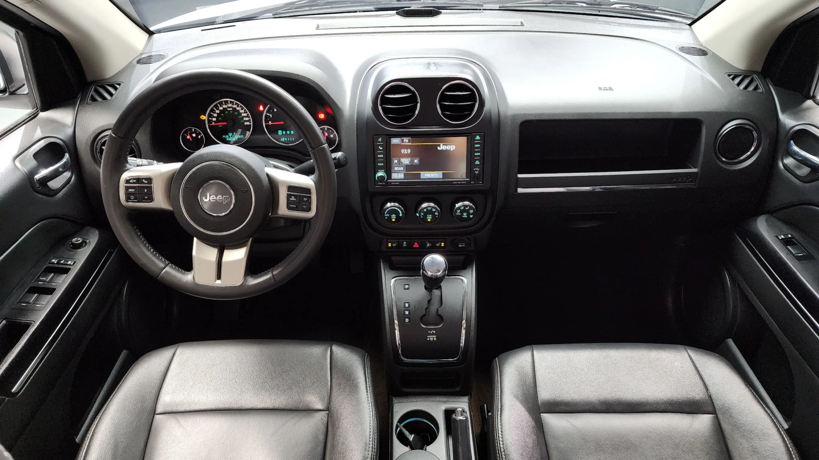 Jeep Compass 2.4* ЛЮК* КРАЙНА ЦЕНА, снимка 7 - Автомобили и джипове - 55496109