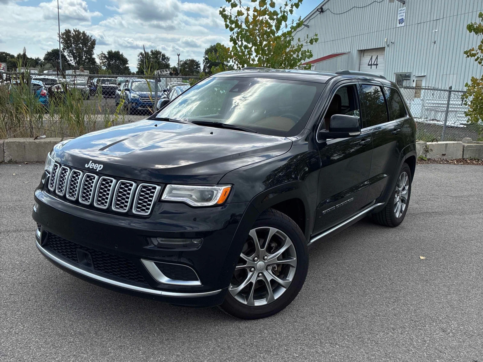 Jeep Grand cherokee * Summit * АВТОКРЕДИТ * ГЛАВНО ПРЕДСТАВИТЕЛСТВО