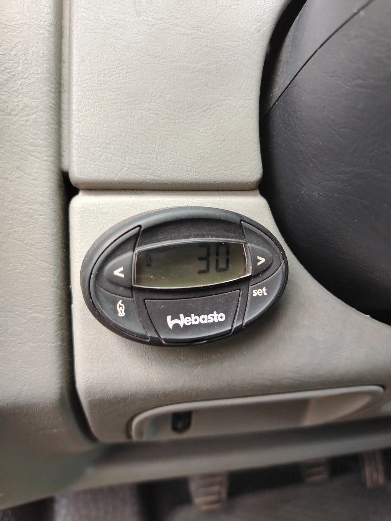 Renault Trafic 1.9 D 100кс. 5 местен, снимка 17 - Бусове и автобуси - 53596794