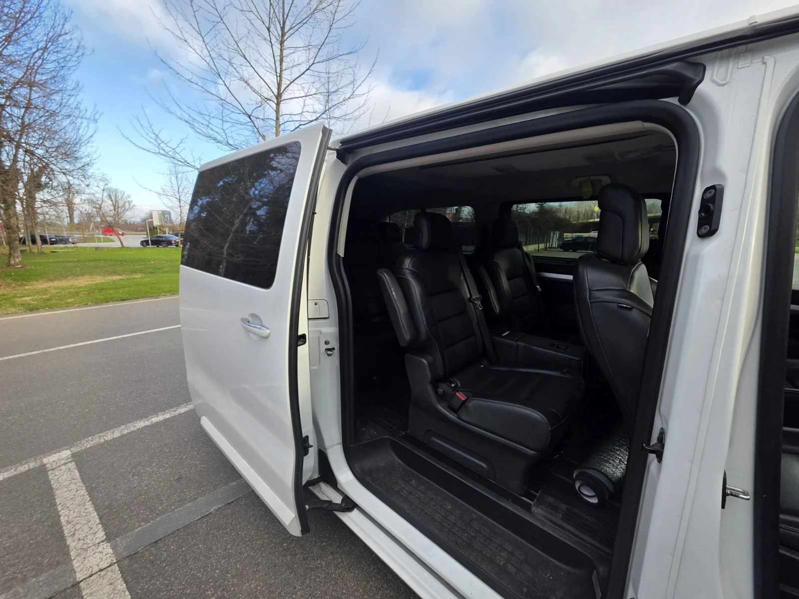 Toyota Proace, снимка 5 - Бусове и автобуси - 56002816