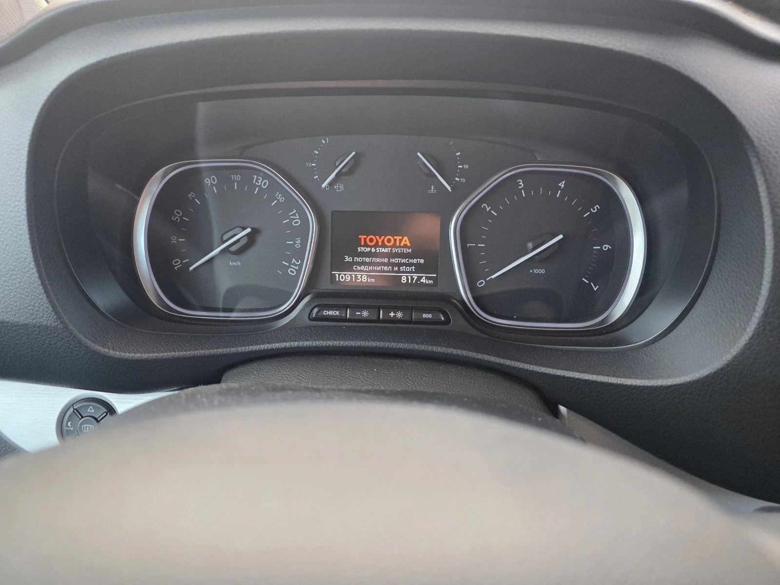 Toyota Proace, снимка 14 - Бусове и автобуси - 56002816