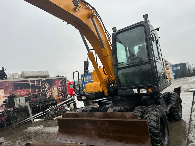 Багер Hyundai 140W -7А, снимка 4 - Индустриална техника - 53070286