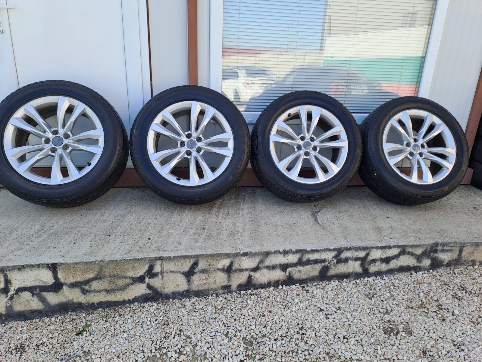 ���� � ������ 255/55R19 �� Audi Q7 | Mobile.bg � ����������� 2