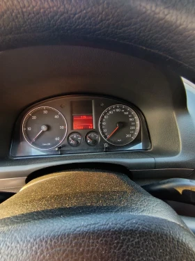 VW Touran 1.9, снимка 9