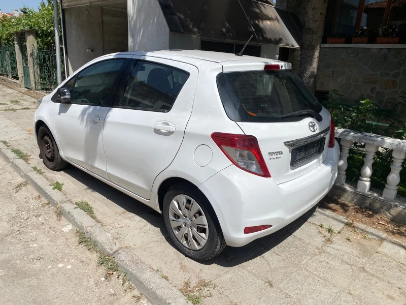 Toyota Yaris 1.0i-metan-za chasti, снимка 5 - Автомобили и джипове - 46425448