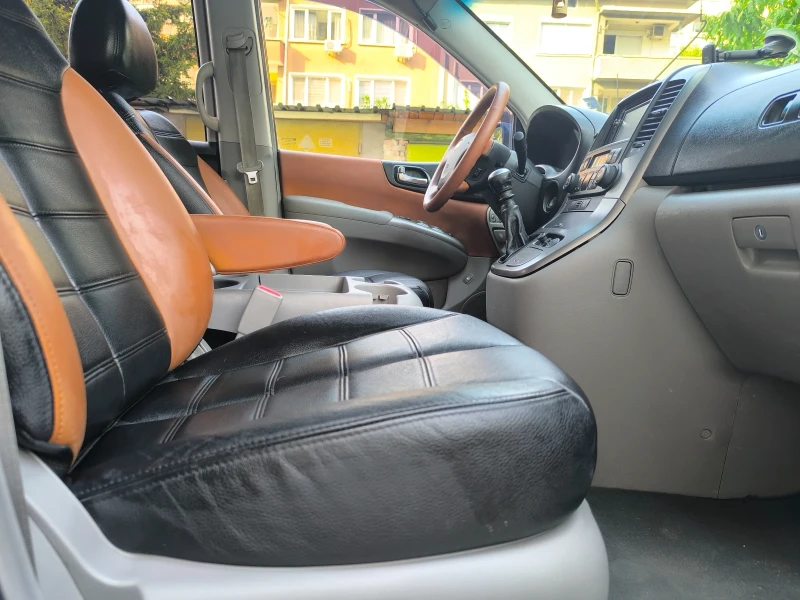 Kia Carnival 2.7 бензин/газ, снимка 8 - Автомобили и джипове - 47052091