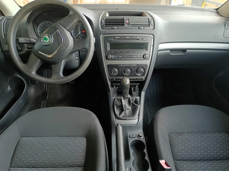 Skoda Octavia 1.9TDI, 105к.с., 2009г , снимка 8 - Автомобили и джипове - 47439045