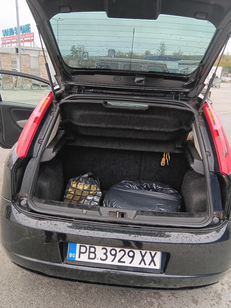 Fiat Punto 1.4, снимка 7 - Автомобили и джипове - 47480776