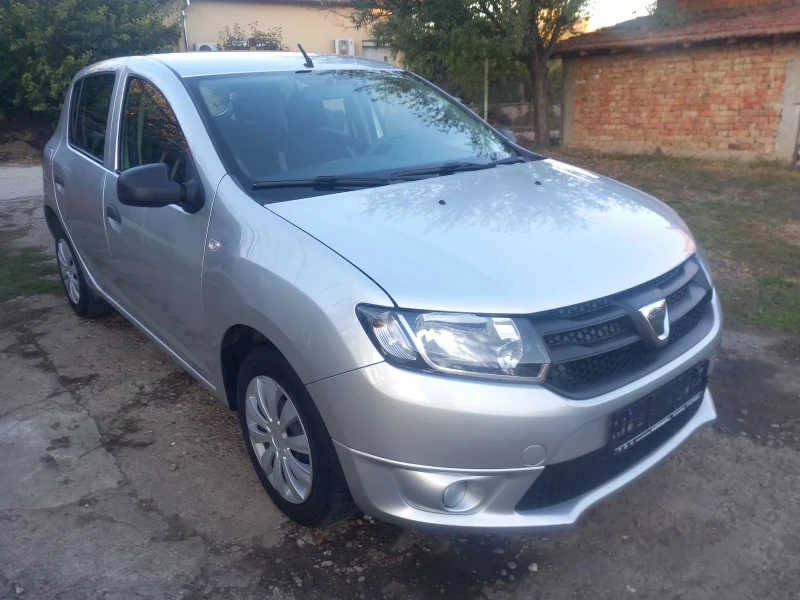 Dacia Sandero, снимка 1 - Автомобили и джипове - 47721865