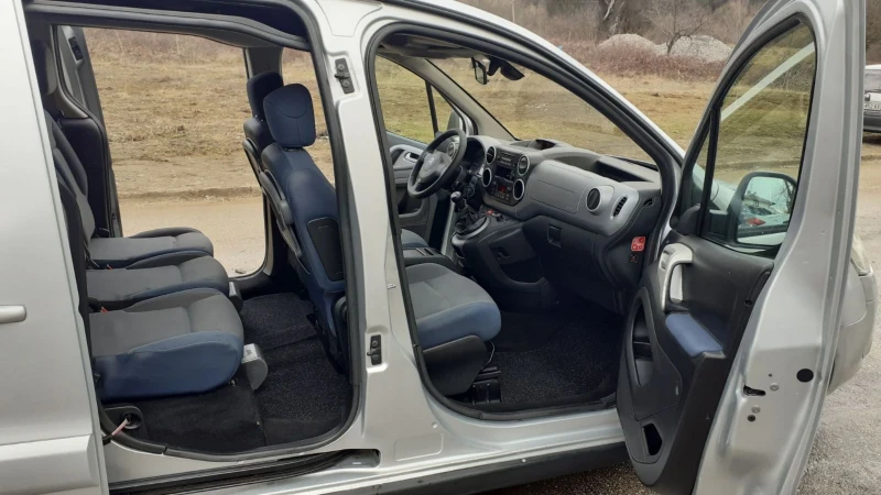 Citroen Berlingo 1.6 HDi  климатроник , снимка 14 - Автомобили и джипове - 49323757