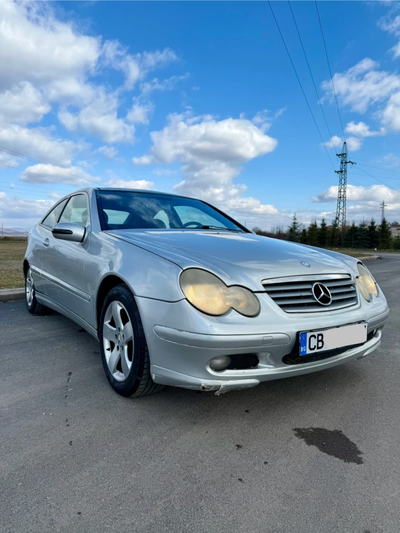 Mercedes-Benz C 220, снимка 2 - Автомобили и джипове - 49410427