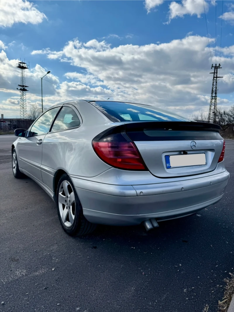 Mercedes-Benz C 220, снимка 7 - Автомобили и джипове - 49410427