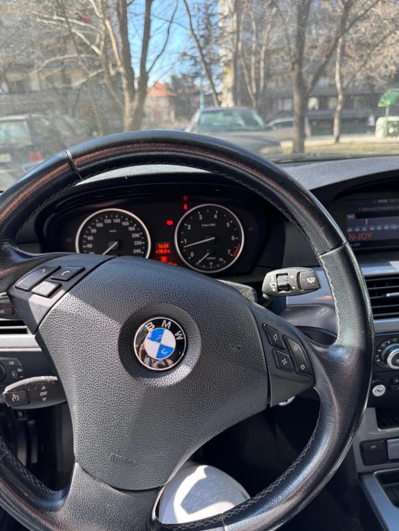 BMW 523, снимка 6 - Автомобили и джипове - 49442578