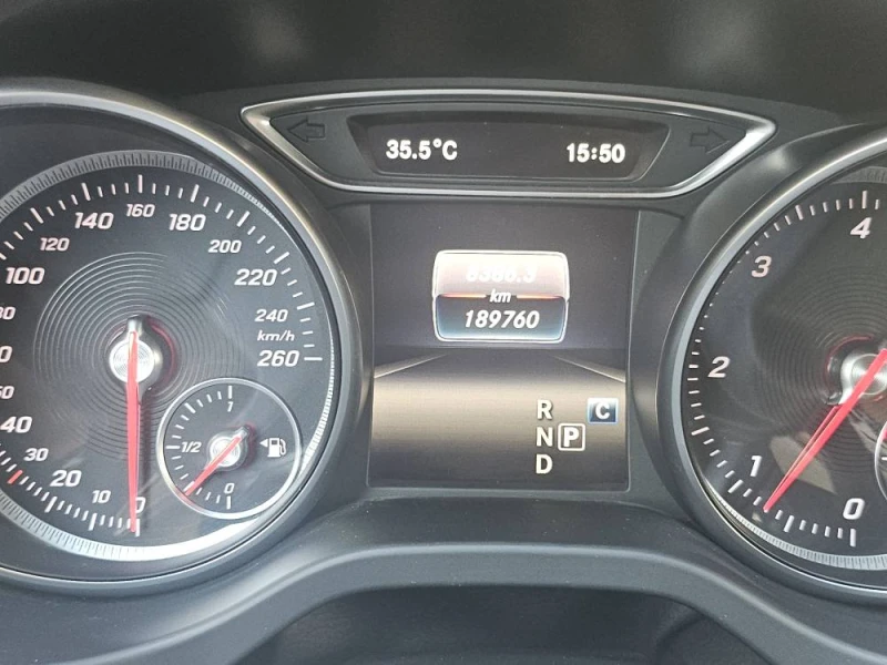 Mercedes-Benz CLA 220, снимка 9 - Автомобили и джипове - 52181840