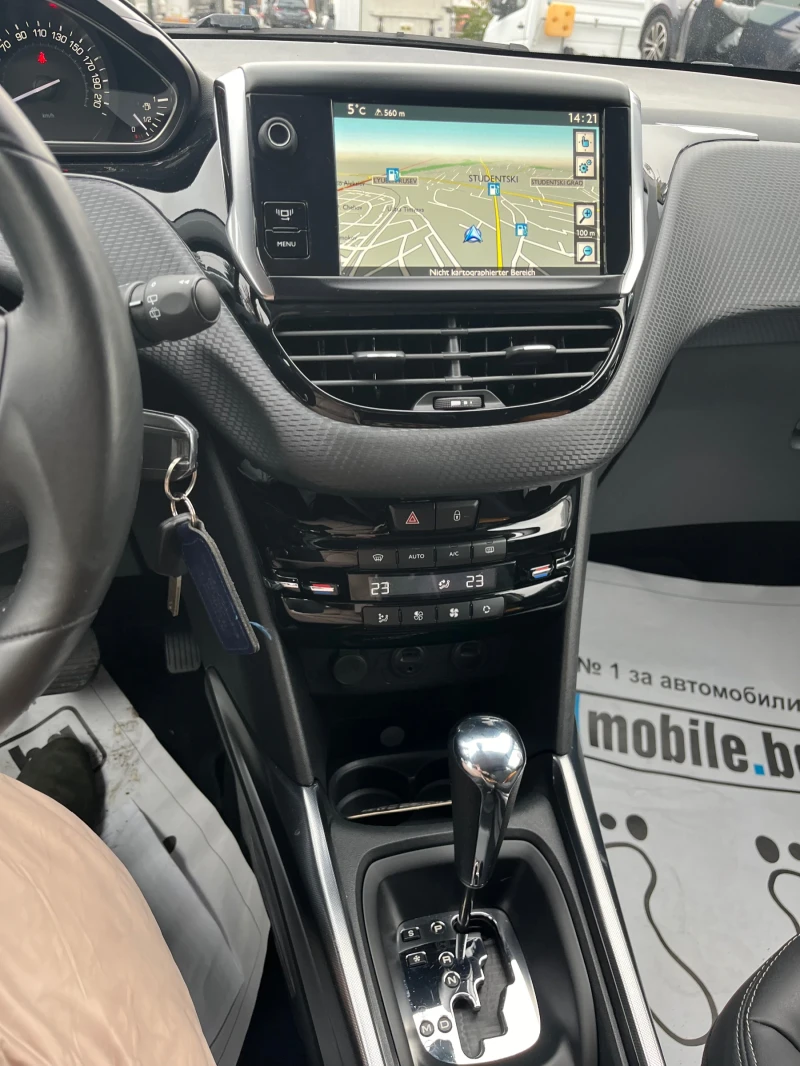 Peugeot 2008 Allure, снимка 7 - Автомобили и джипове - 52696619