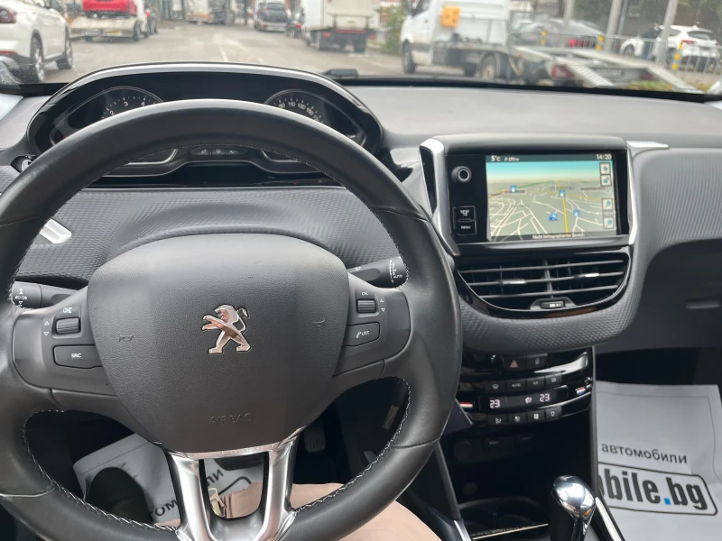Peugeot 2008 Allure, снимка 8 - Автомобили и джипове - 52696619