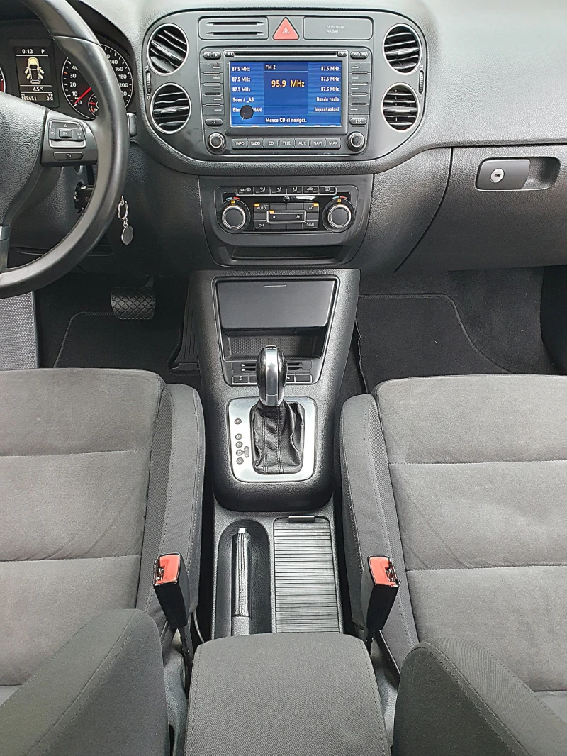 VW Golf Plus 1.6TDI-105k.s. EURO5, снимка 14 - Автомобили и джипове - 52795813