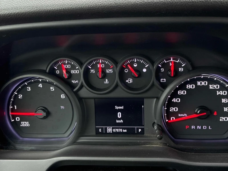 Chevrolet Silverado * Custom * CARFAX * БЕЗ ПЪРВОНАЧАЛНА ВНОСКА, снимка 8 - Автомобили и джипове - 52940232