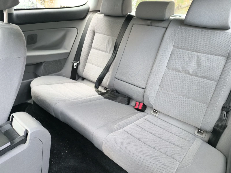 VW Golf, снимка 7 - Автомобили и джипове - 53062302