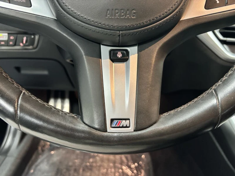 BMW 330 M-Package * CARFAX * АвтоКредит * (ЦЕНА ДО БГ), снимка 13 - Автомобили и джипове - 53502171