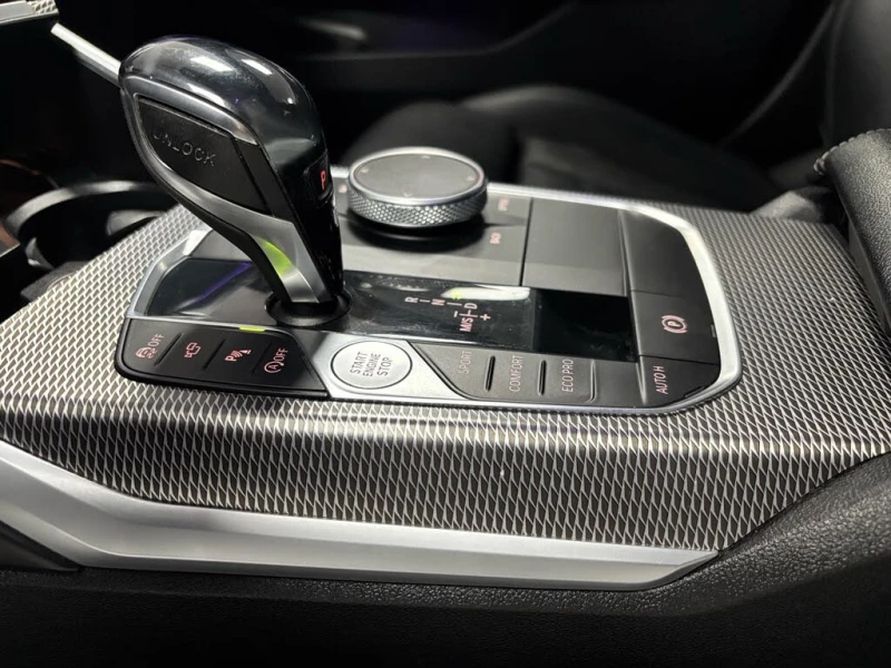 BMW 330 M-Package * CARFAX * АвтоКредит * (ЦЕНА ДО БГ), снимка 16 - Автомобили и джипове - 53502171