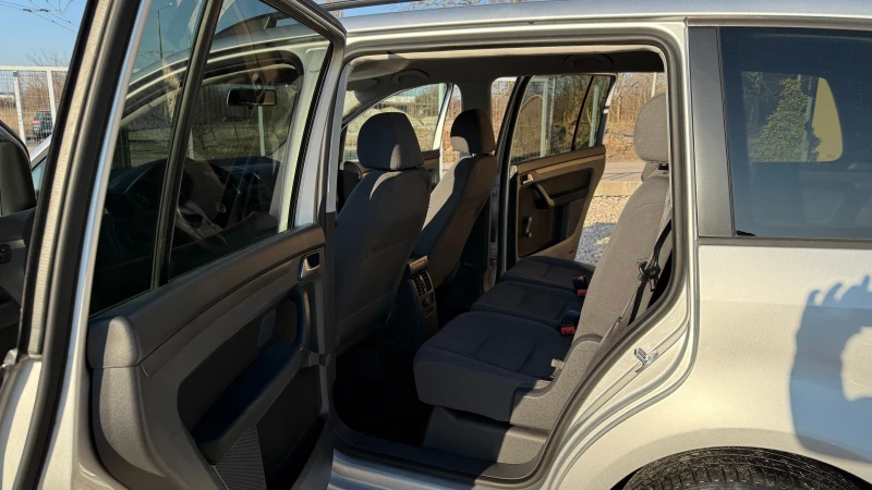 VW Touran 1.4TSI-150к.с.-NAVI-EURO 5-7места-ВНОС ИТАЛИЯ - 7900 лв. - 72128686 | Car24.bg