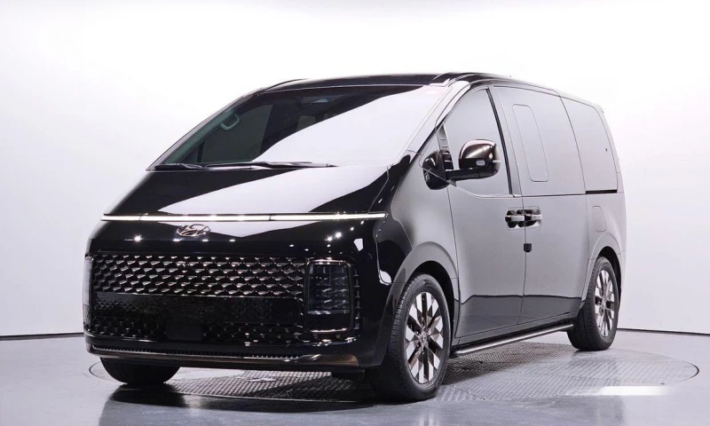 Hyundai Staria L3.5 Lounge 9-Seater Inspiration - 54313 лв. / 27769.80 € - 96934932 1