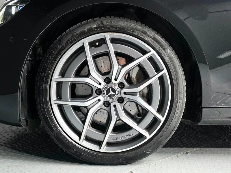 Mercedes-Benz E 220 E220d 4MATIC AMG Line| 143к.с.| ВКЛ.ТЕХНОТЕСТ, снимка 5 - Автомобили и джипове - 55701393