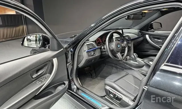 BMW 320 D M пакет Head up Шибидах Памет Подгрев, снимка 5 - Автомобили и джипове - 55729182