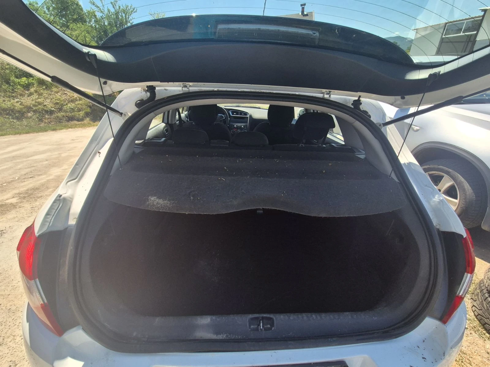 Citroen C4 1.6VTI 120кс, снимка 7 - Автомобили и джипове - 50006232