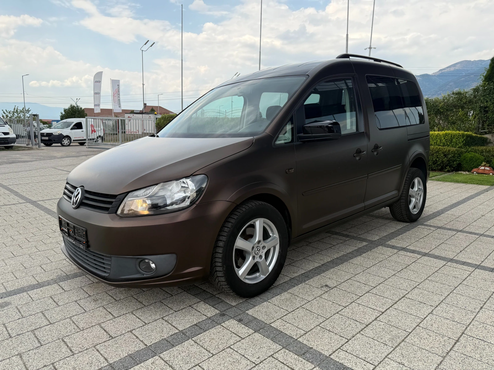 VW Caddy 1.6TDI Клима Euro 5  - изображение 4