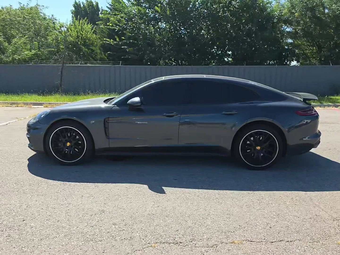 Porsche Panamera MATRIX* BOSE* LANE ASSIST* ОБДУХ* ПОДГРЕВ* ПАНО* A - изображение 2