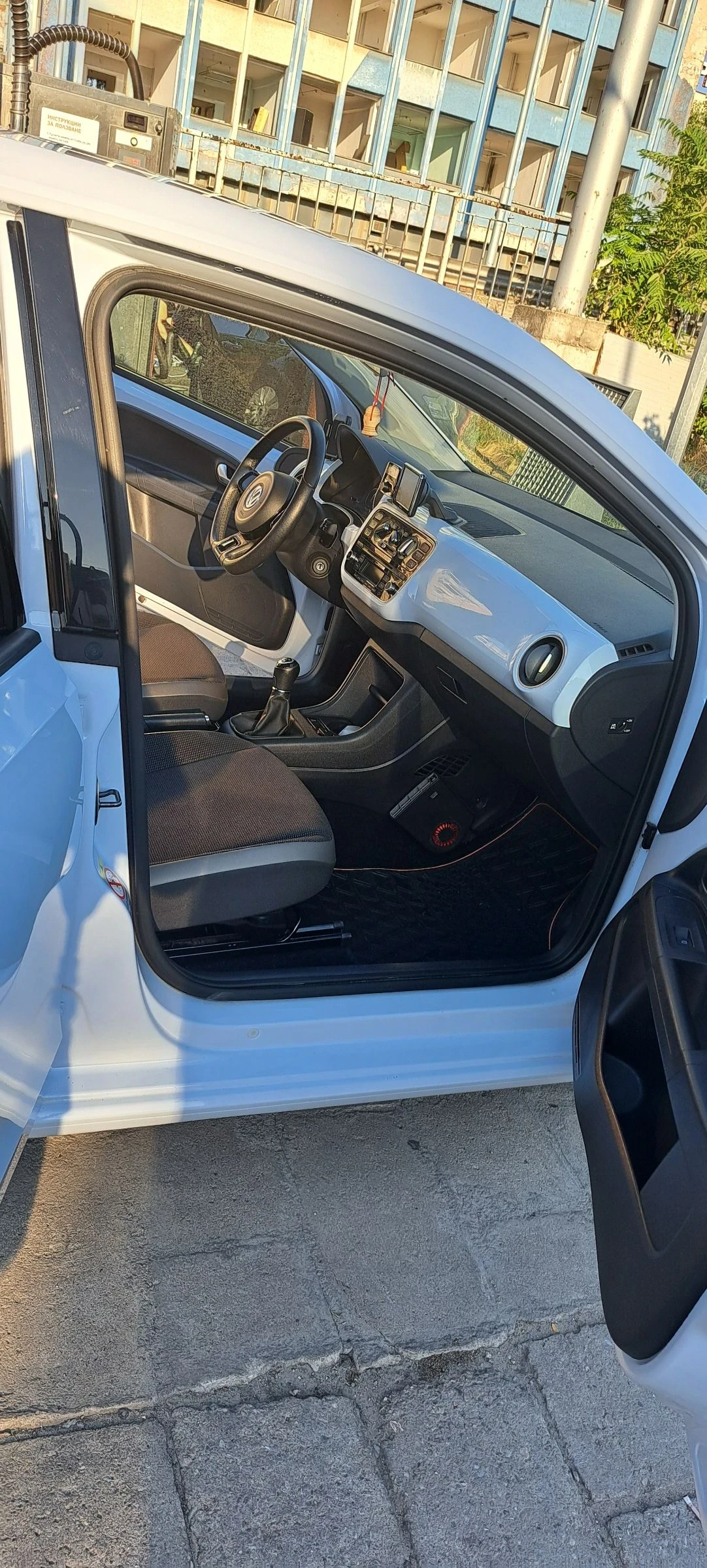 VW Up  - изображение 10